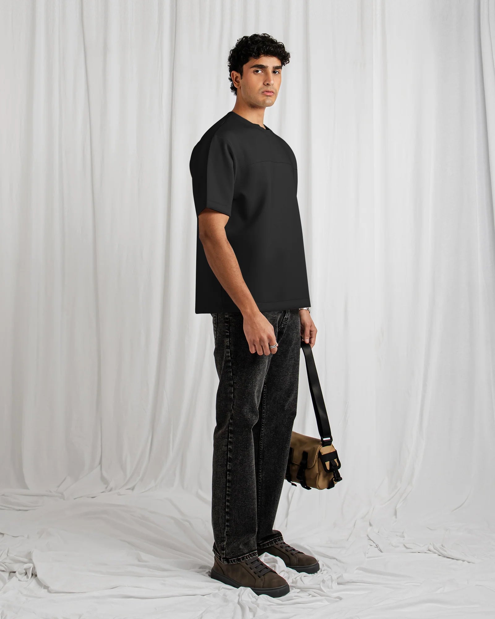 MEN T SHIRT