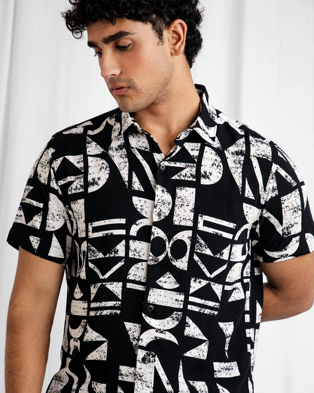 MEN CASUAL SHIRT