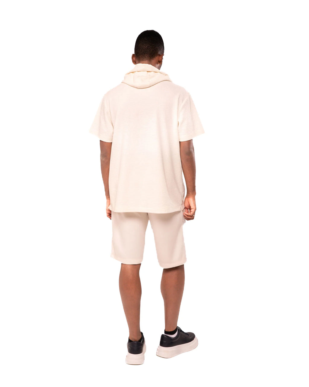 MEN BUTTON DOWN