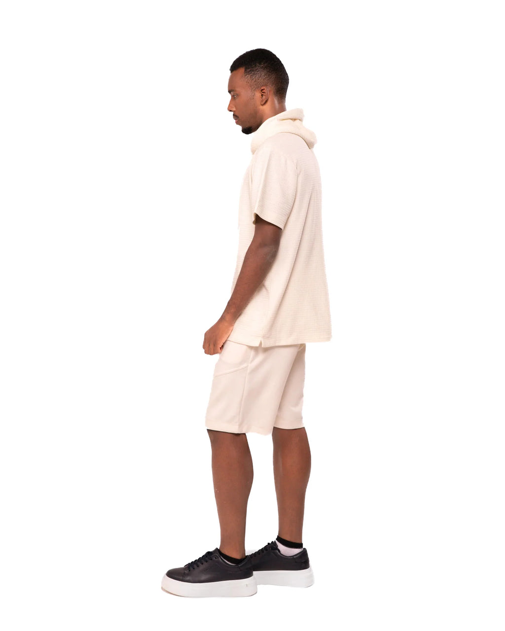MEN BUTTON DOWN