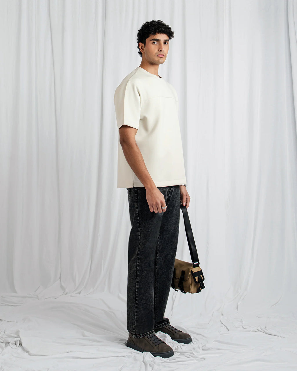 MEN T SHIRT