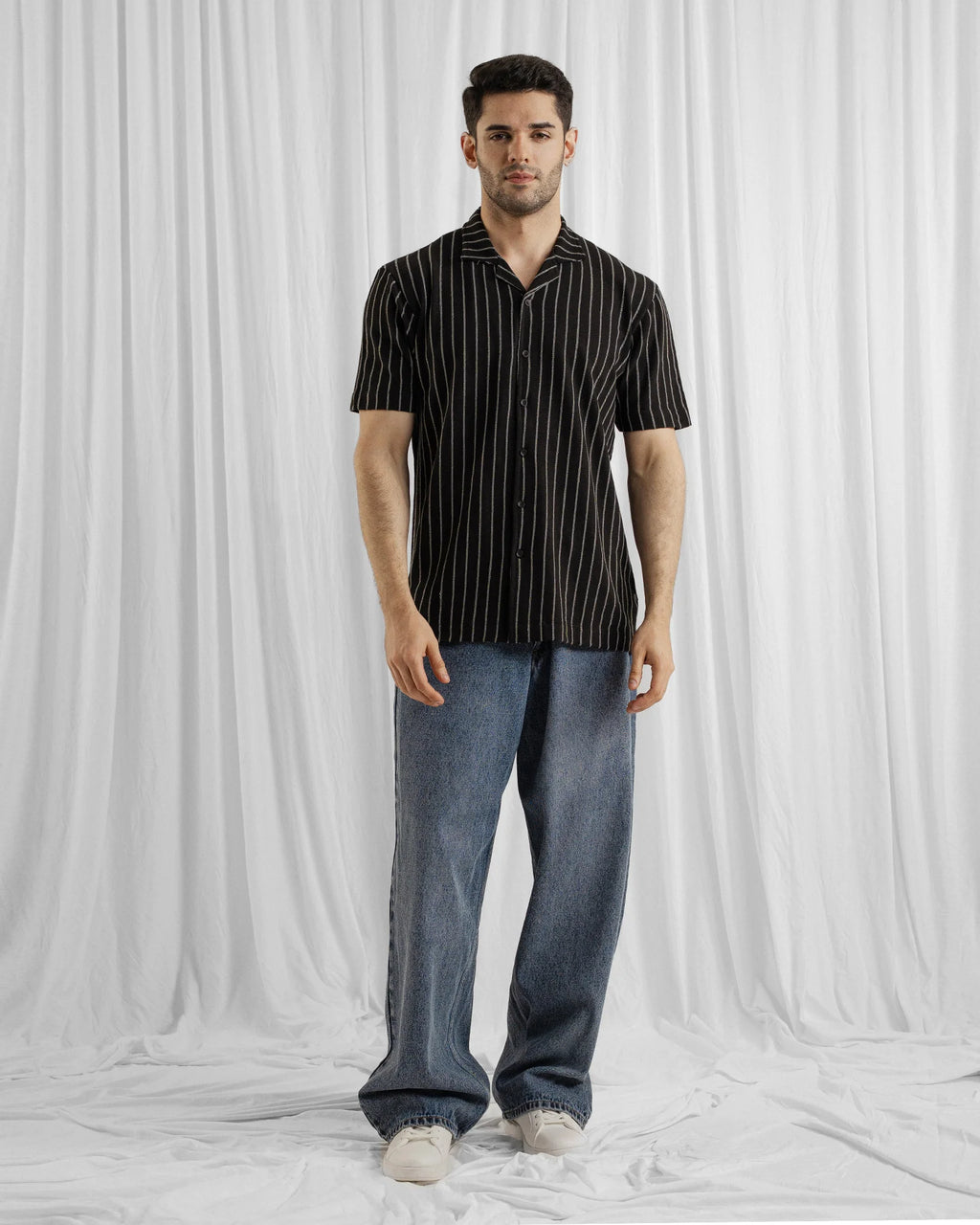 MEN BUTTON DOWN