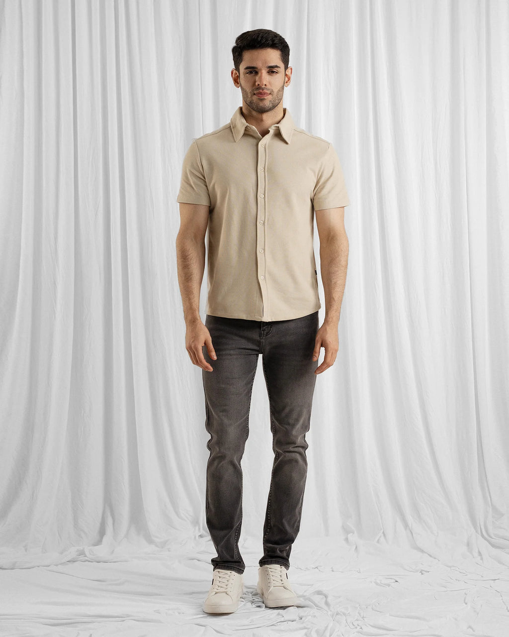 MEN BUTTON DOWN