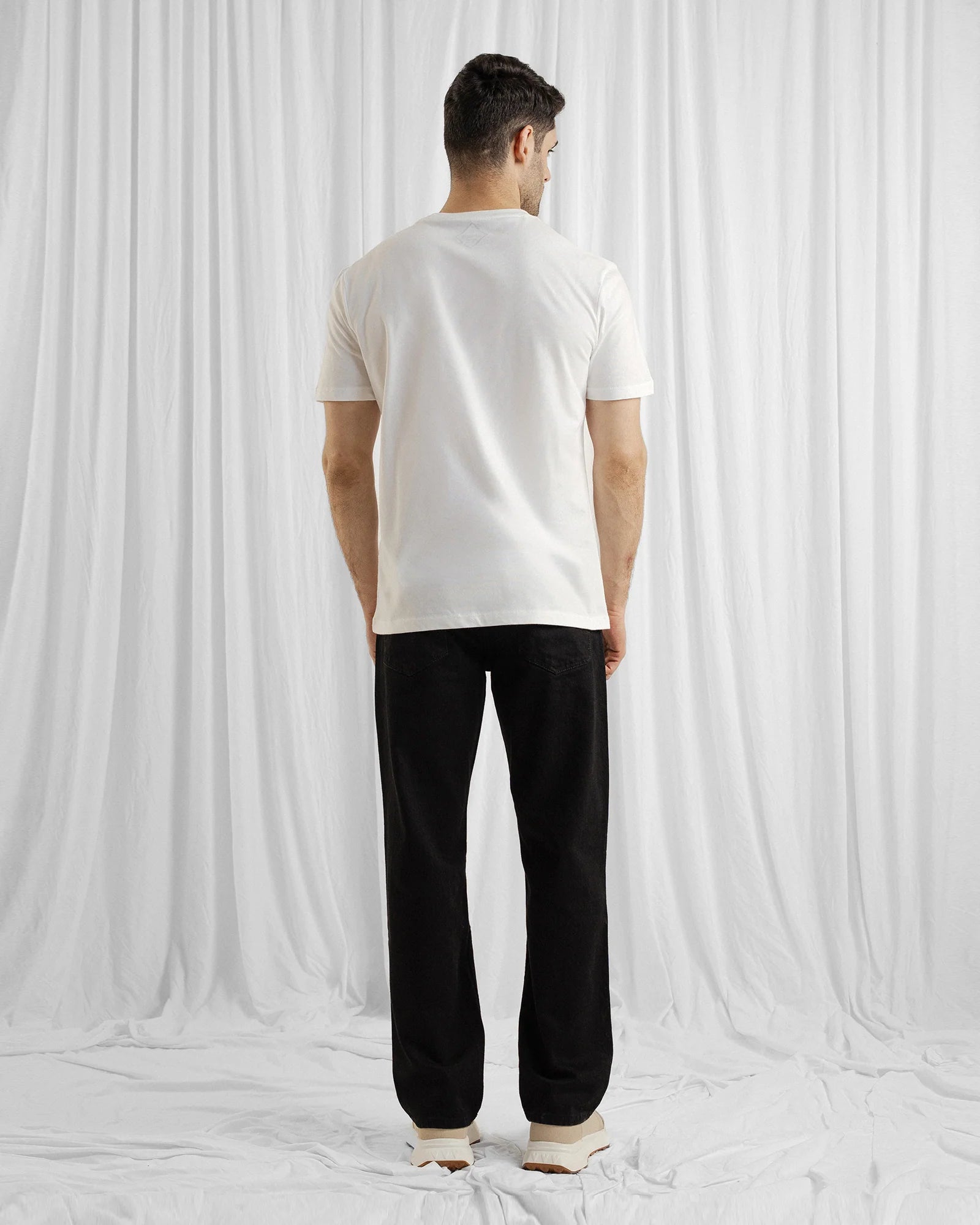 MEN T SHIRT