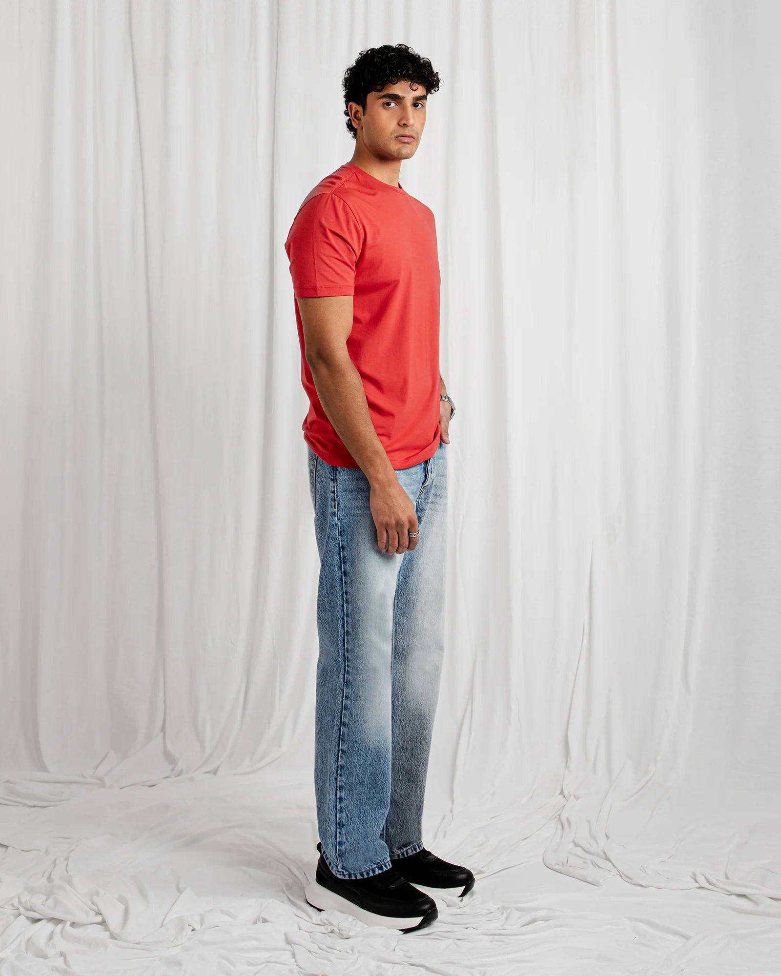 MEN T SHIRT